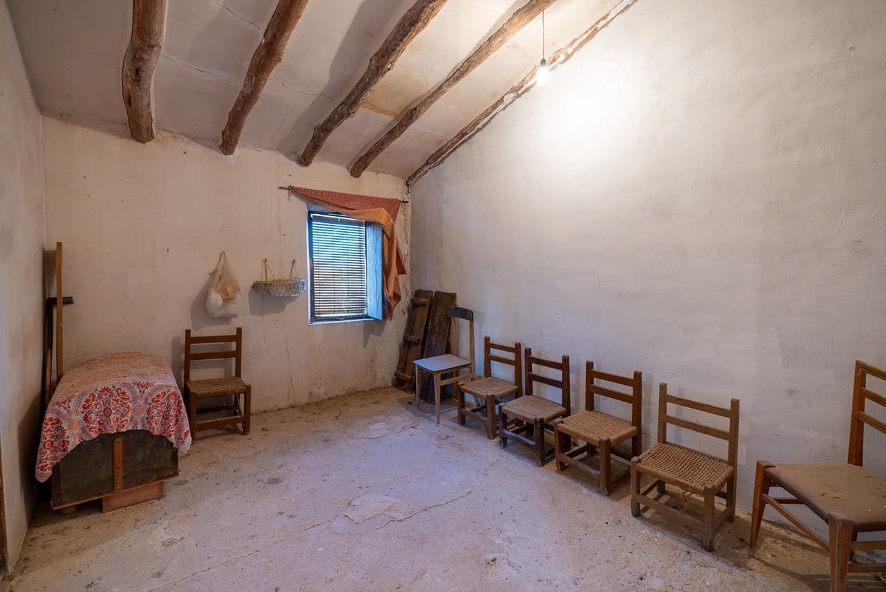 6 soverom Finca/Herregård til salgs i Jumilla med svømmebasseng - € 254 900 (Ref: 9646249)