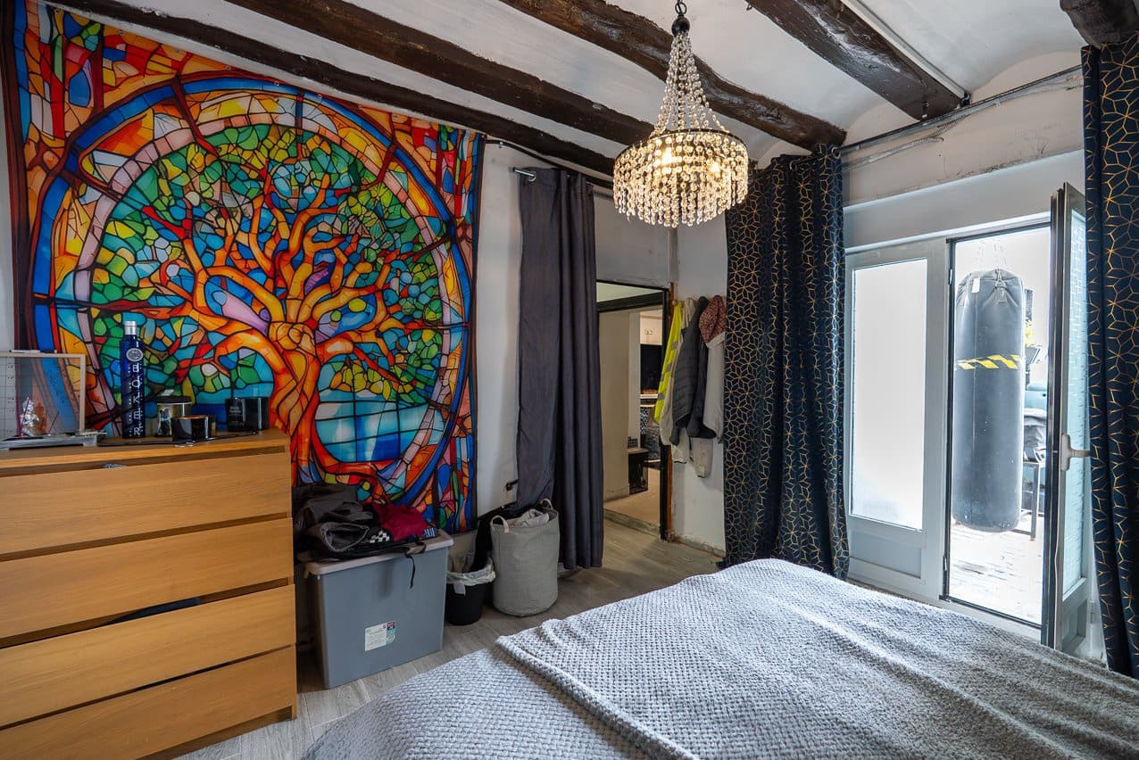 6 bedroom Townhouse for sale in Pinoso with pool - € 179,950 (Ref: 9665327)