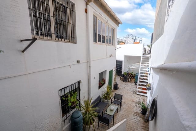 6 quarto Casa em Banda para venda em Pinoso com piscina - 169 950 € (Ref: 9665327)