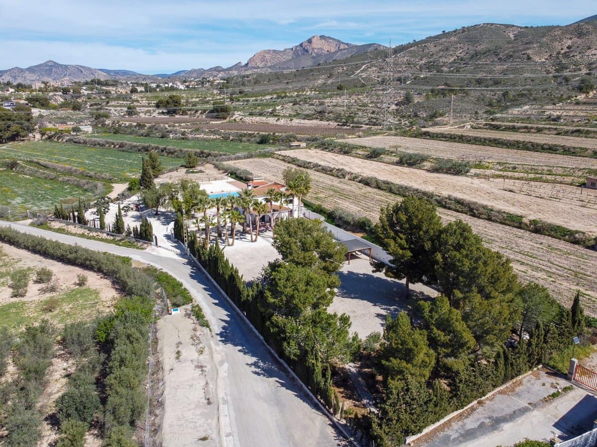 4 soverom Villa til salgs i Novelda med svømmebasseng - € 499 950 (Ref: 9694605)