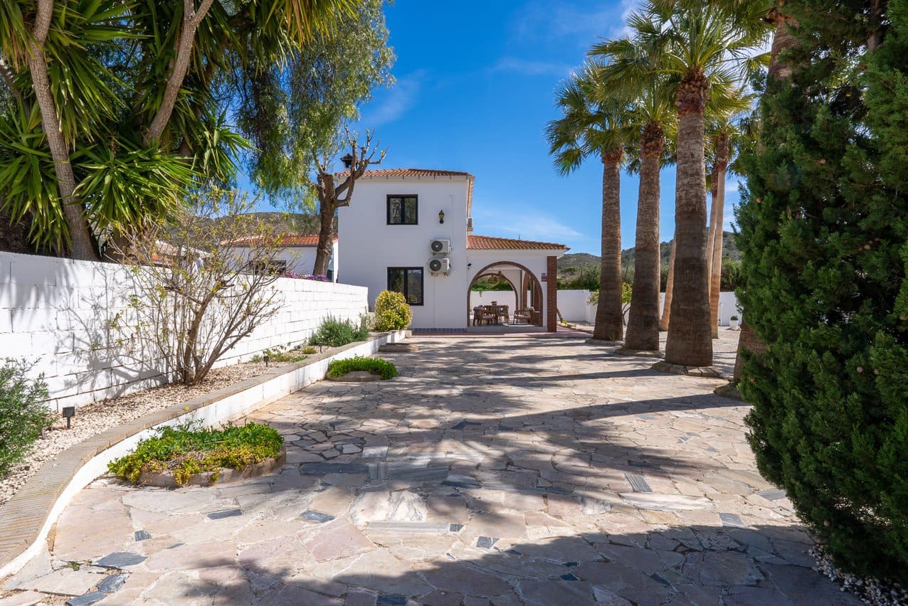 4 soverom Villa til salgs i Novelda med svømmebasseng - € 499 950 (Ref: 9694605)