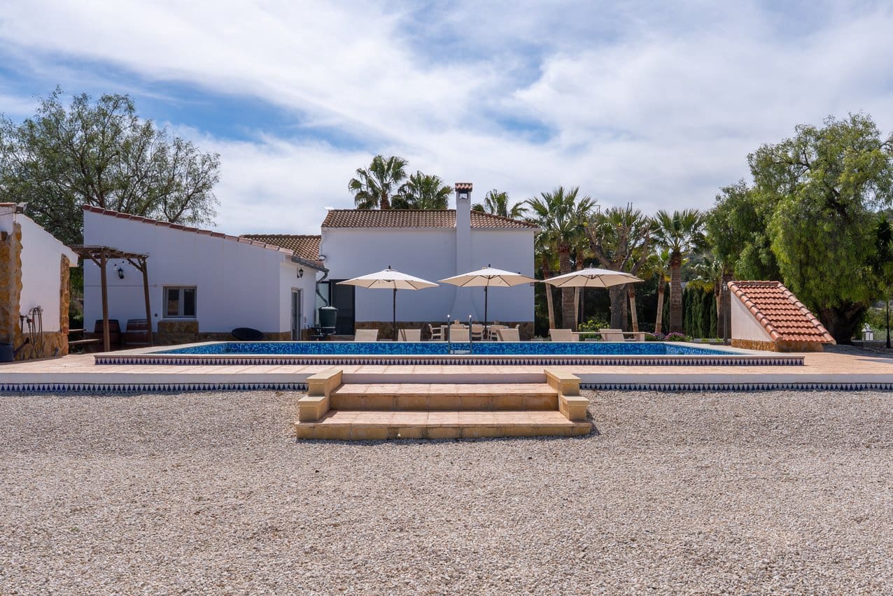 4 soverom Villa til salgs i Novelda med svømmebasseng - € 499 950 (Ref: 9694605)