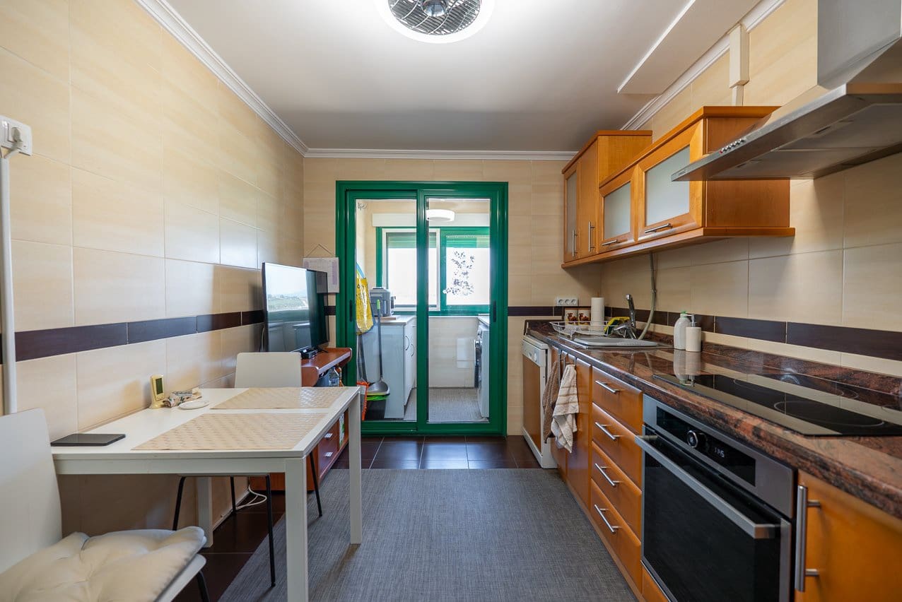 3 bedroom Apartment for sale in Pinoso with pool - € 149,950 (Ref: 9723881)