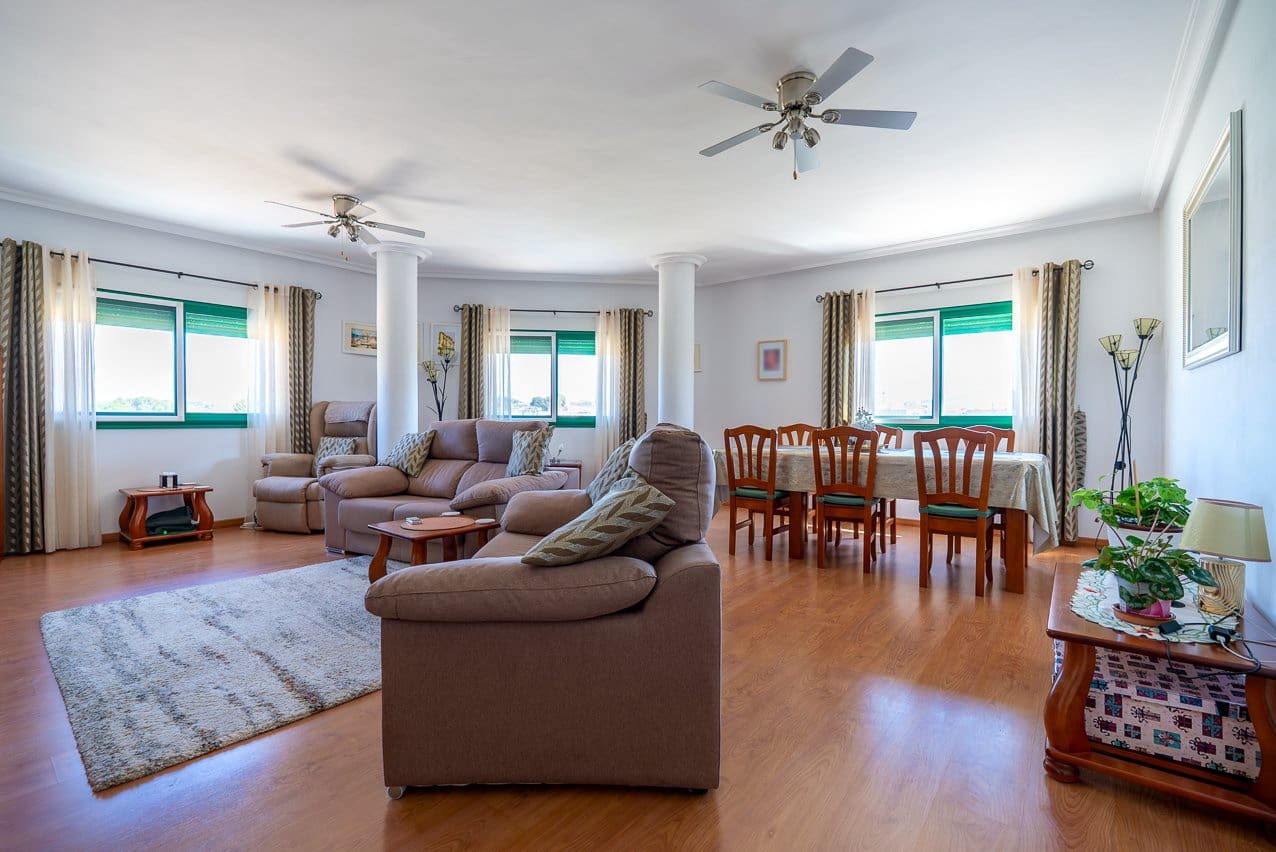 3 bedroom Apartment for sale in Pinoso with pool - € 149,950 (Ref: 9723881)