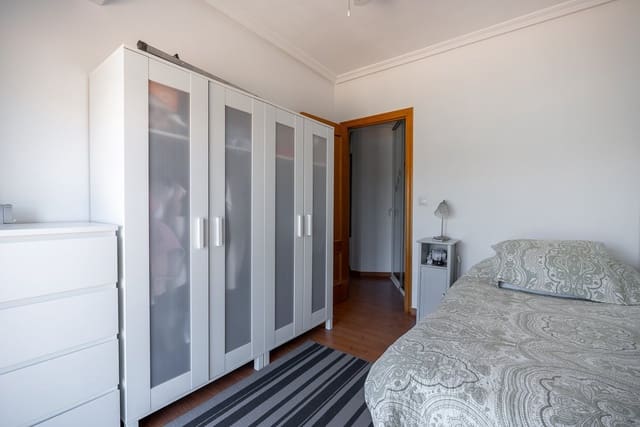 3 bedroom Apartment for sale in Pinoso with pool - € 149,950 (Ref: 9723881)