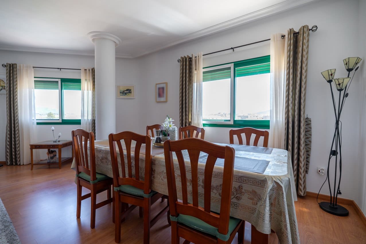 3 bedroom Apartment for sale in Pinoso with pool - € 149,950 (Ref: 9723881)