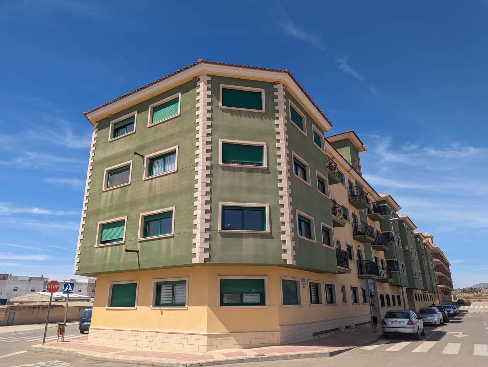 3 bedroom Apartment for sale in Pinoso with pool - € 149,950 (Ref: 9723881)