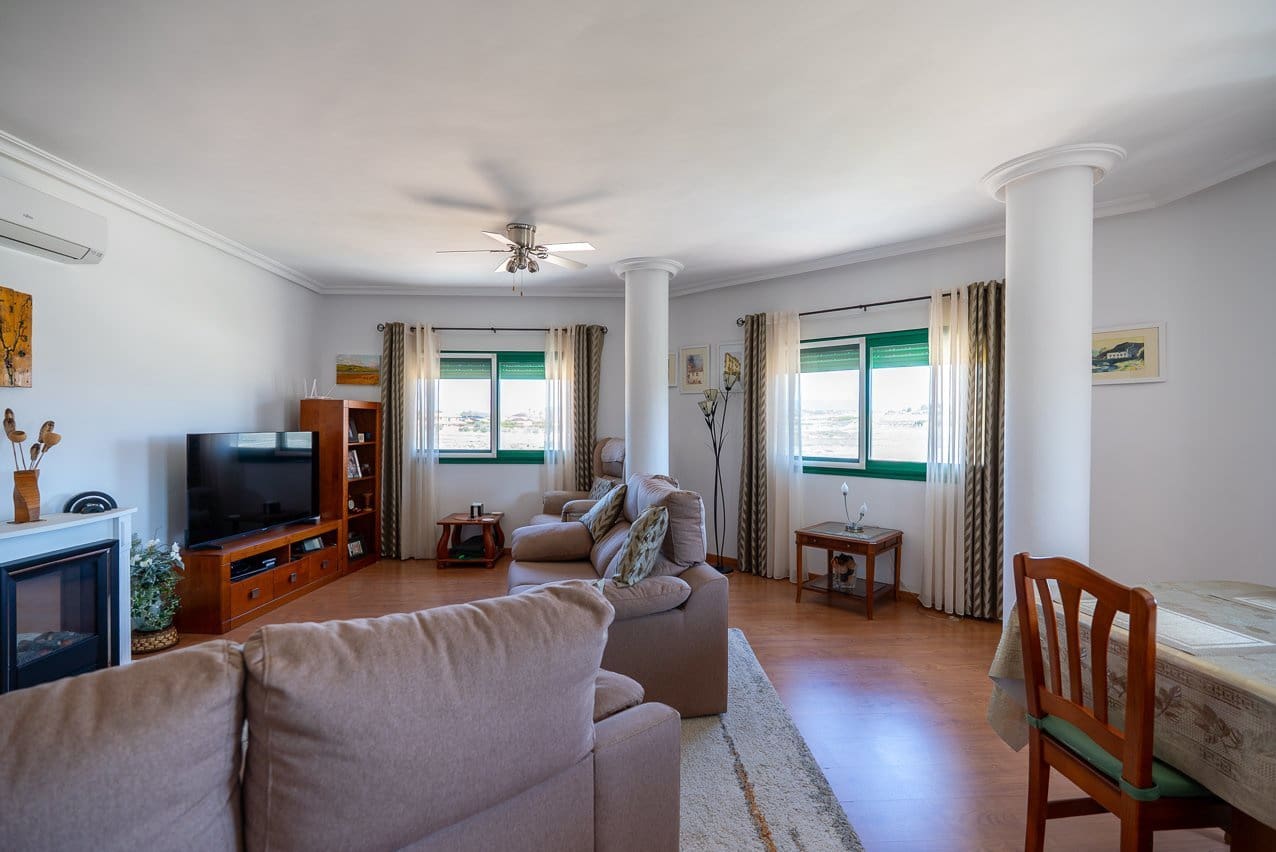3 sypialnia Apartament na sprzedaż w Pinoso z basenem - 144 950 € (Ref: 9723881)