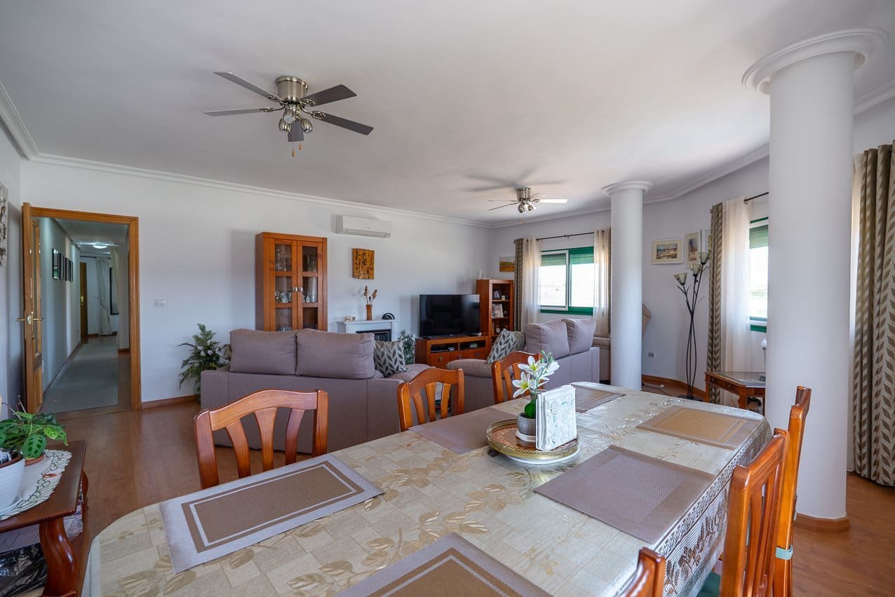 3 sypialnia Apartament na sprzedaż w Pinoso z basenem - 144 950 € (Ref: 9723881)