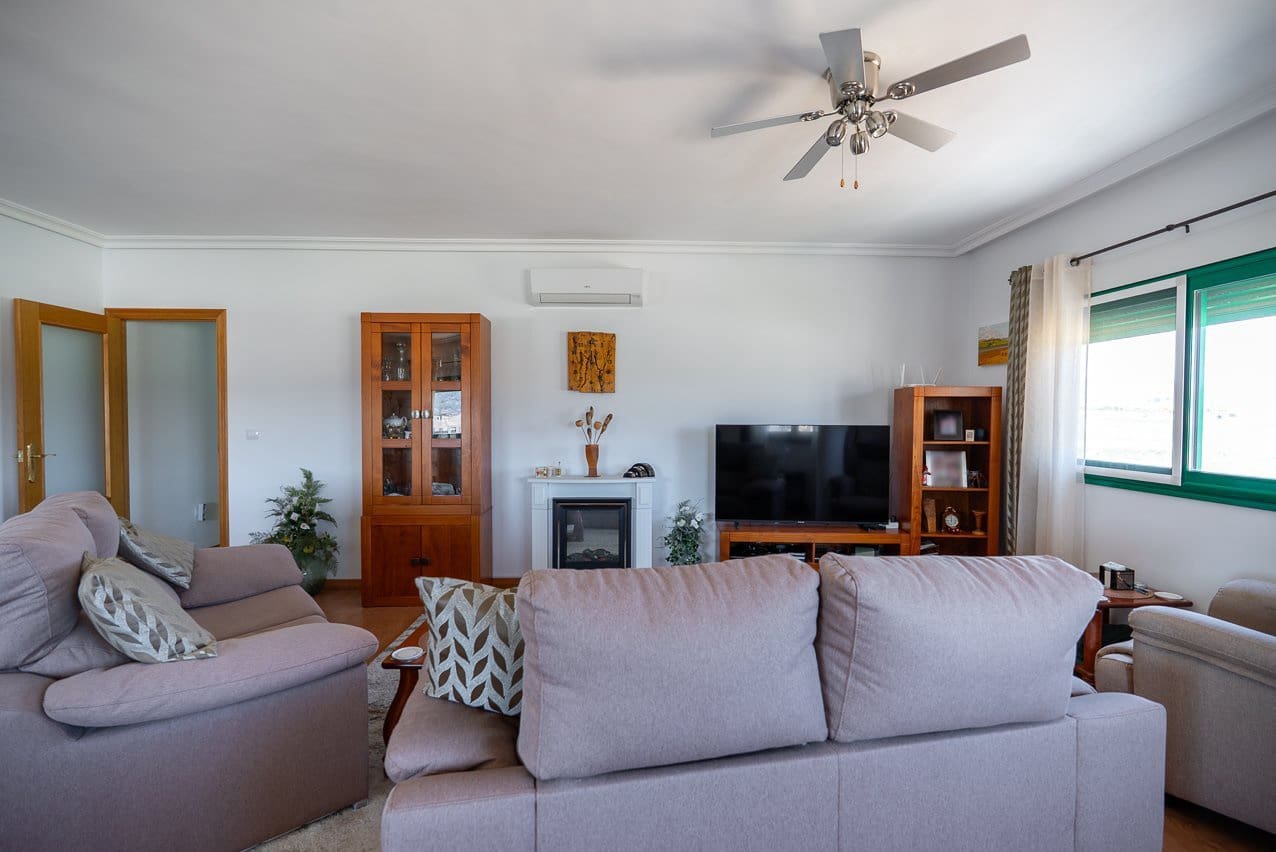 3 sypialnia Apartament na sprzedaż w Pinoso z basenem - 144 950 € (Ref: 9723881)