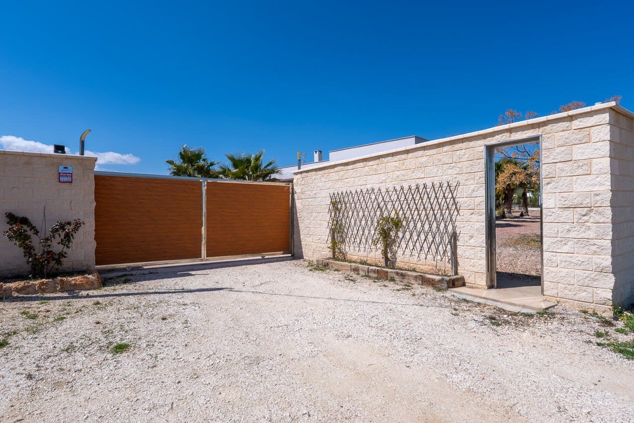 4 slaapkamer Villa te koop in Pinoso met zwembad - € 650.000 (Ref: 9725152)