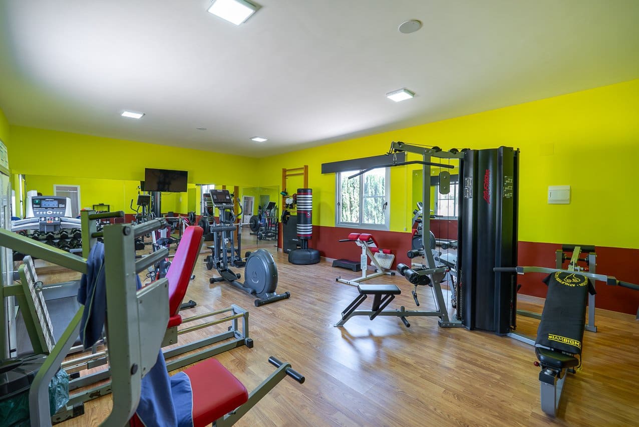 4 slaapkamer Villa te koop in Pinoso met zwembad - € 650.000 (Ref: 9725152)