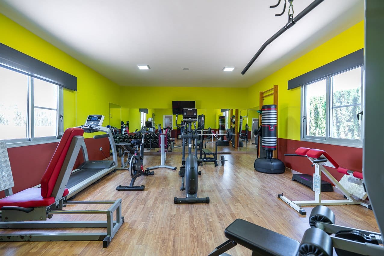 4 slaapkamer Villa te koop in Pinoso met zwembad - € 650.000 (Ref: 9725152)