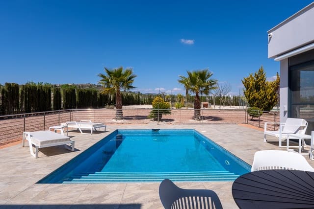 4 slaapkamer Villa te koop in Pinoso met zwembad - € 650.000 (Ref: 9725152)