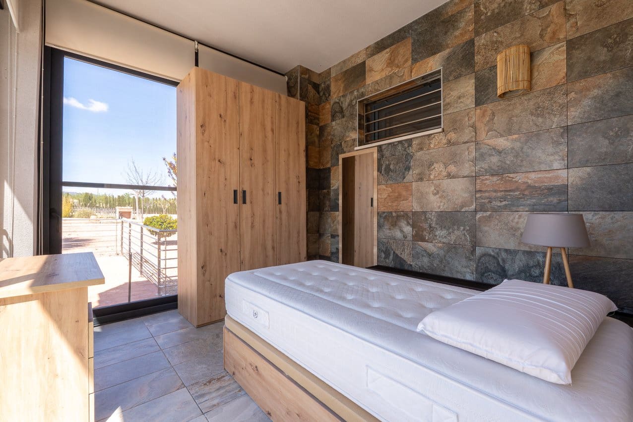 4 slaapkamer Villa te koop in Pinoso met zwembad - € 650.000 (Ref: 9725152)