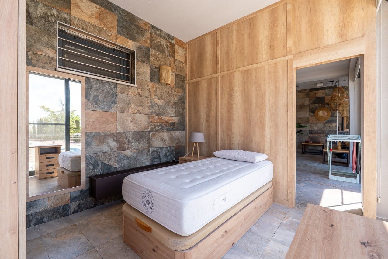 4 slaapkamer Villa te koop in Pinoso met zwembad - € 650.000 (Ref: 9725152)