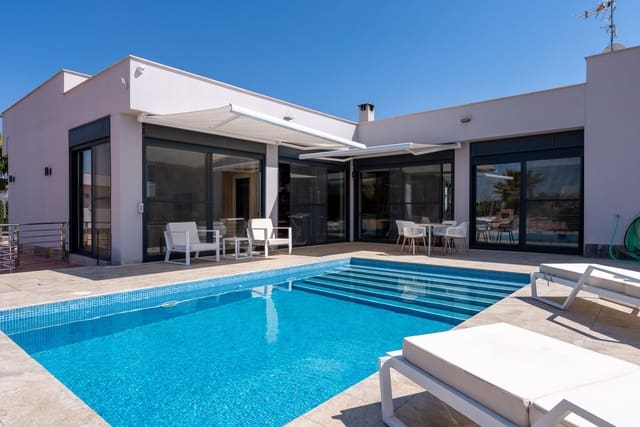 4 slaapkamer Villa te koop in Pinoso met zwembad - € 650.000 (Ref: 9725152)