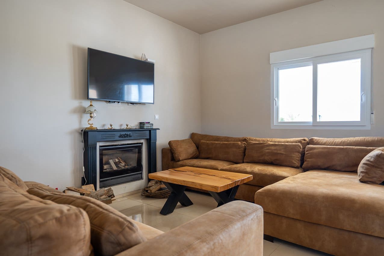 Chalet de 4 habitaciones en Pinoso en venta con piscina - 599.000 € (Ref: 9734054)