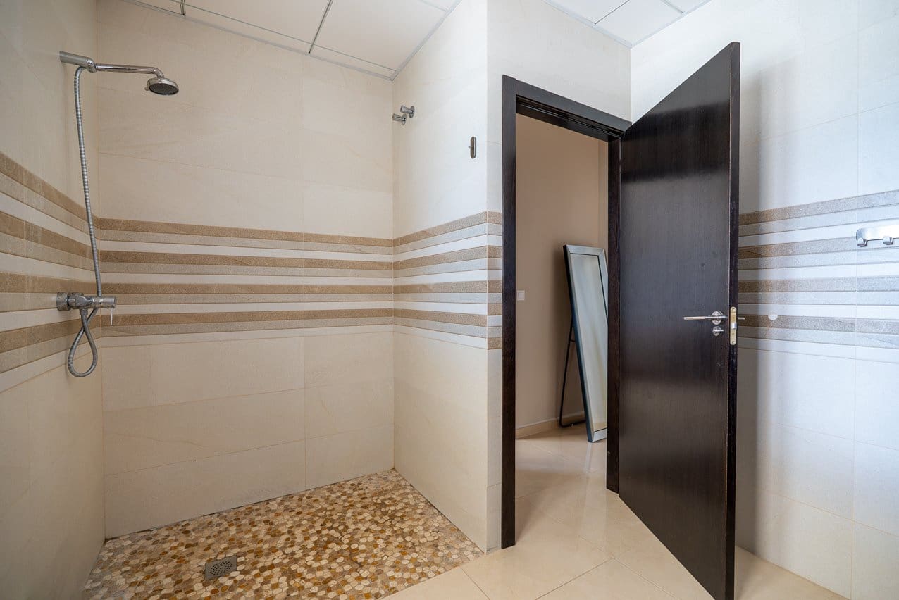 Chalet de 4 habitaciones en Pinoso en venta con piscina - 599.000 € (Ref: 9734054)