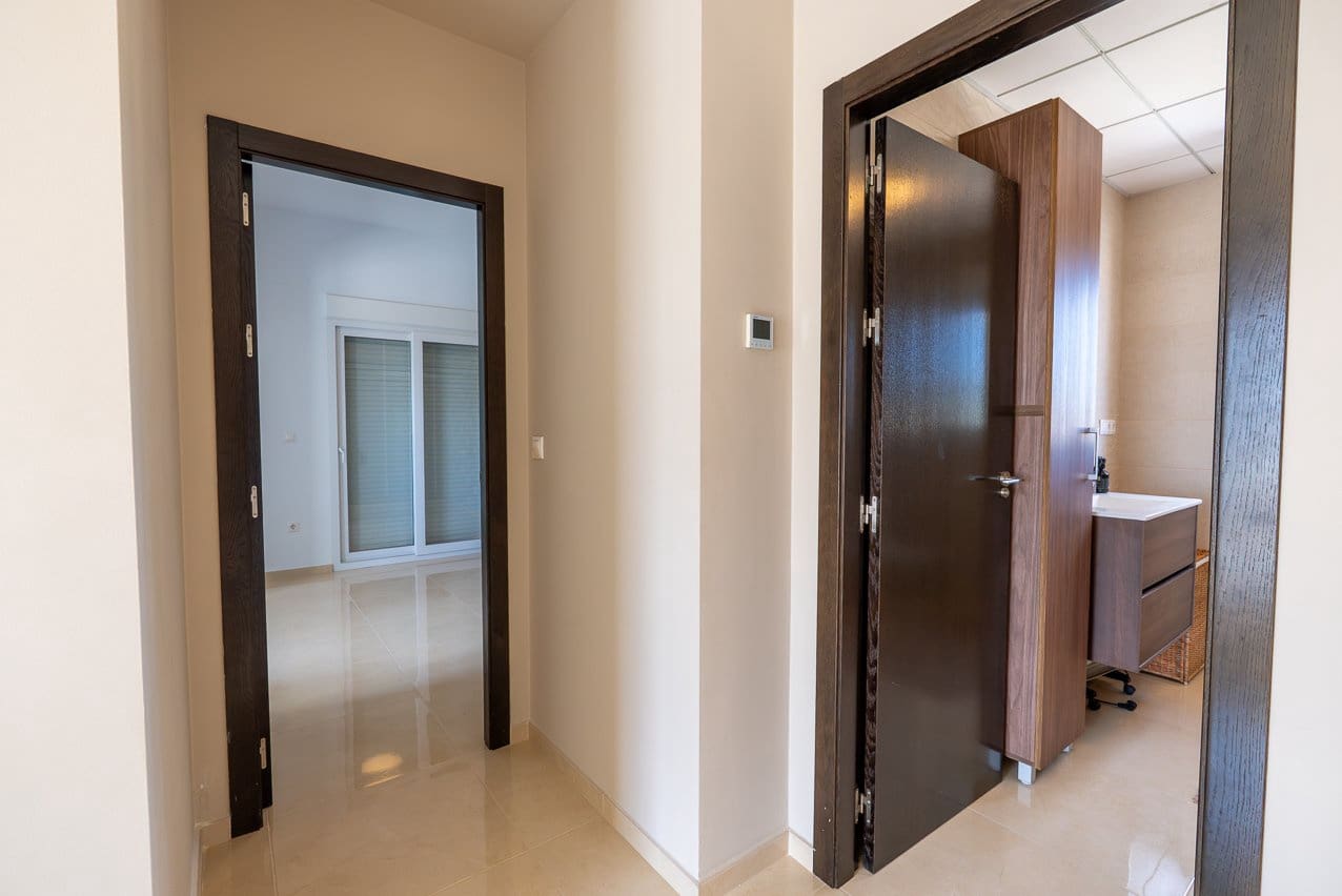 Chalet de 4 habitaciones en Pinoso en venta con piscina - 599.000 € (Ref: 9734054)