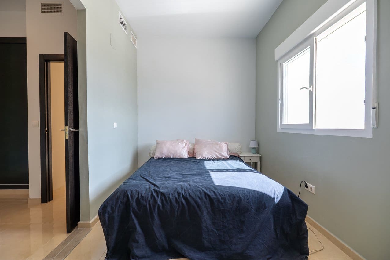 Chalet de 4 habitaciones en Pinoso en venta con piscina - 599.000 € (Ref: 9734054)