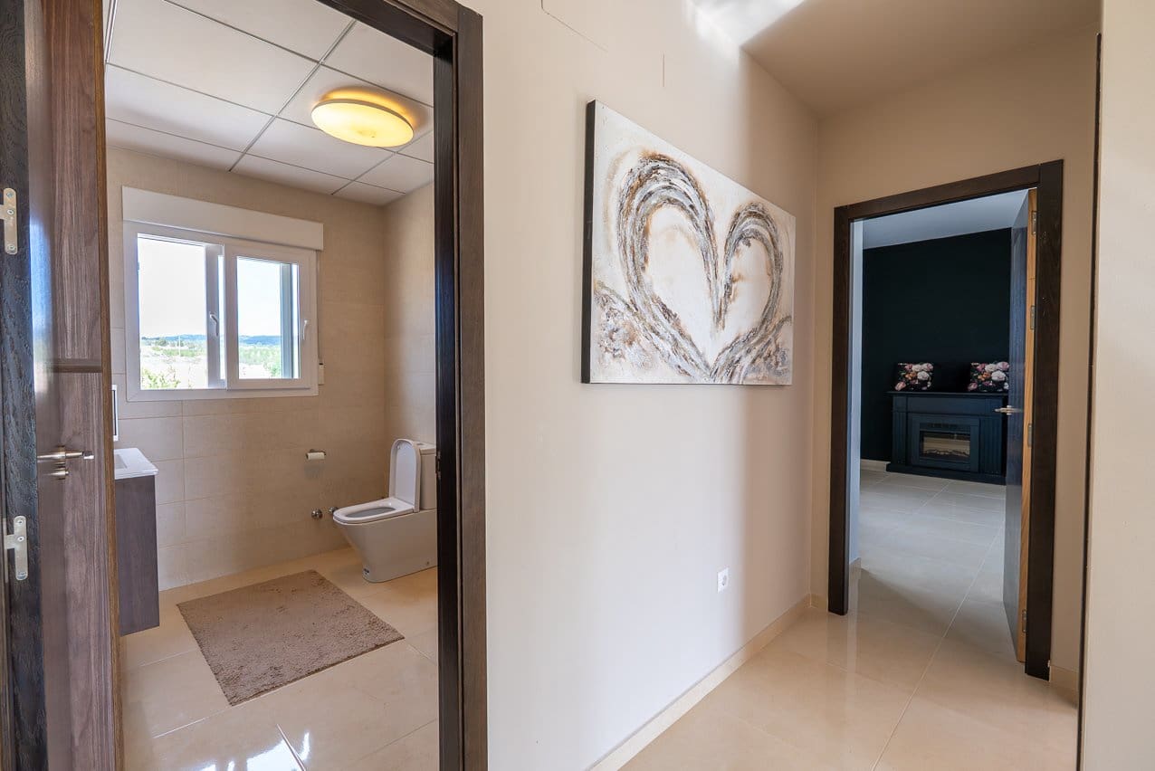 Chalet de 4 habitaciones en Pinoso en venta con piscina - 599.000 € (Ref: 9734054)