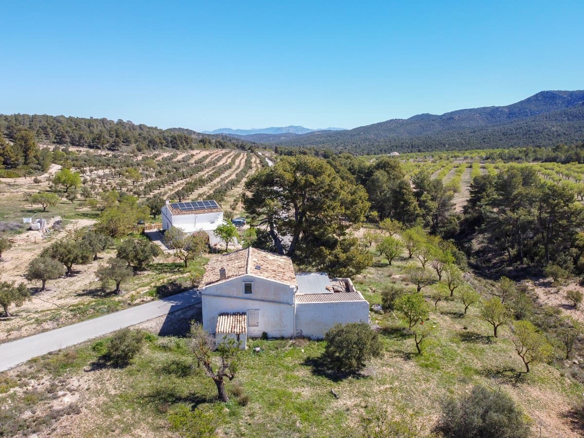 4 chambre Finca/Maison de Campagne à vendre à Villena avec piscine - 125 000 € (Ref: 9740213)