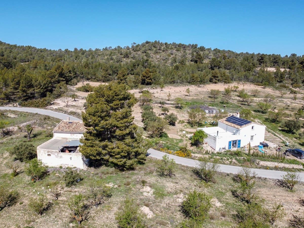 4 chambre Finca/Maison de Campagne à vendre à Villena avec piscine - 125 000 € (Ref: 9740213)