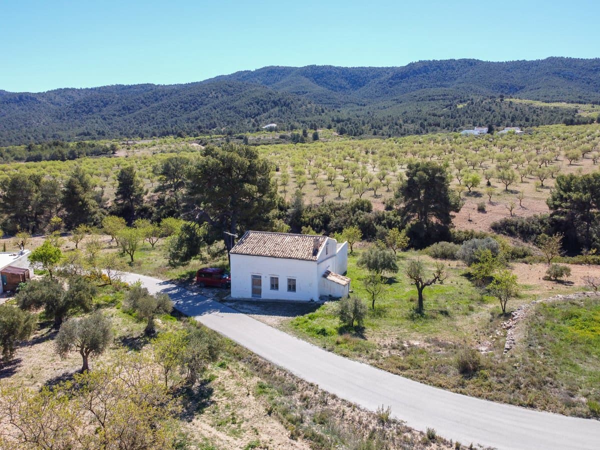 4 chambre Finca/Maison de Campagne à vendre à Villena avec piscine - 125 000 € (Ref: 9740213)