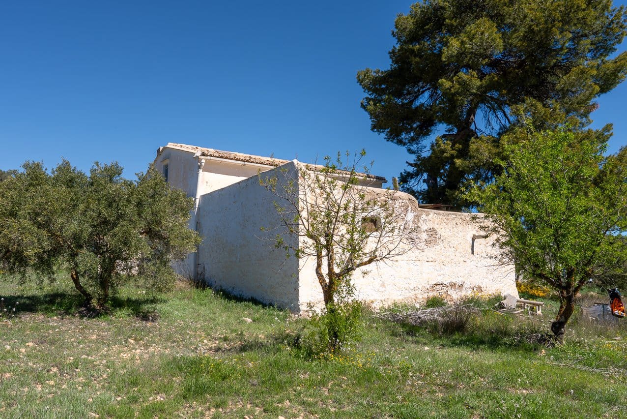 4 chambre Finca/Maison de Campagne à vendre à Villena avec piscine - 125 000 € (Ref: 9740213)