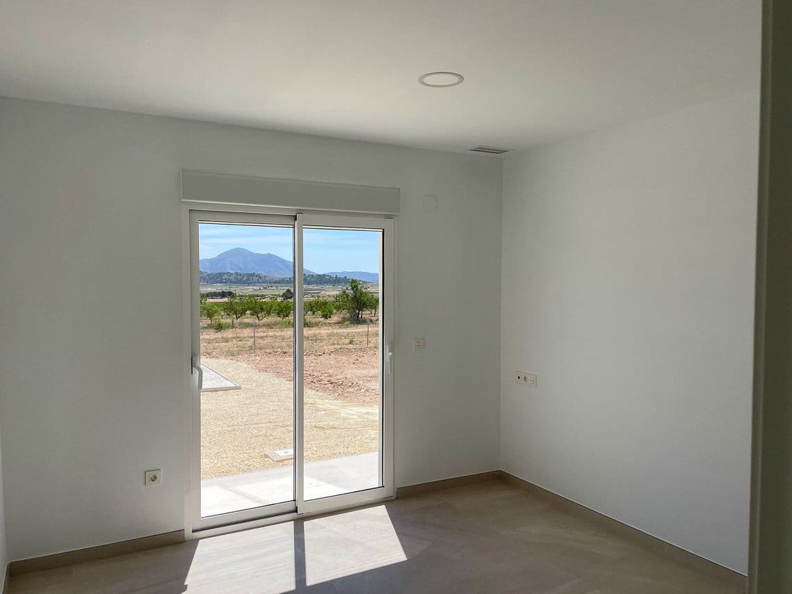 3 slaapkamer Villa te koop in Pinoso met zwembad - € 425.000 (Ref: 9758160)