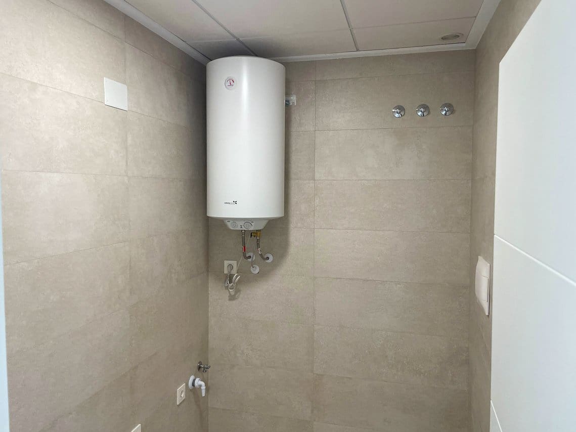 3 slaapkamer Villa te koop in Pinoso met zwembad - € 425.000 (Ref: 9758160)