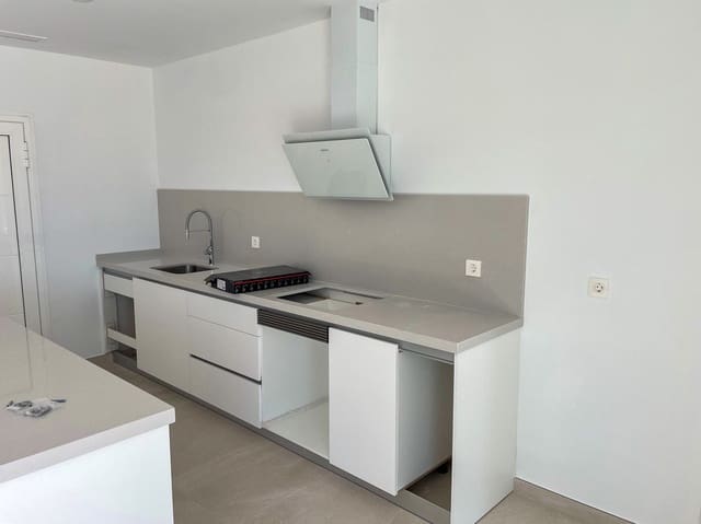 3 slaapkamer Villa te koop in Pinoso met zwembad - € 425.000 (Ref: 9758160)