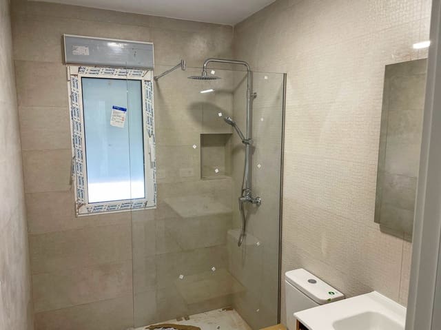 3 slaapkamer Villa te koop in Pinoso met zwembad - € 425.000 (Ref: 9758160)