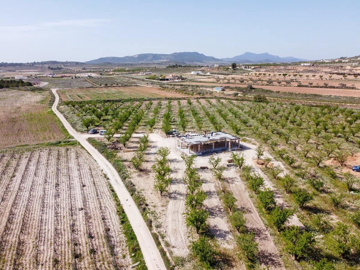 3 slaapkamer Villa te koop in Pinoso met zwembad - € 425.000 (Ref: 9758160)