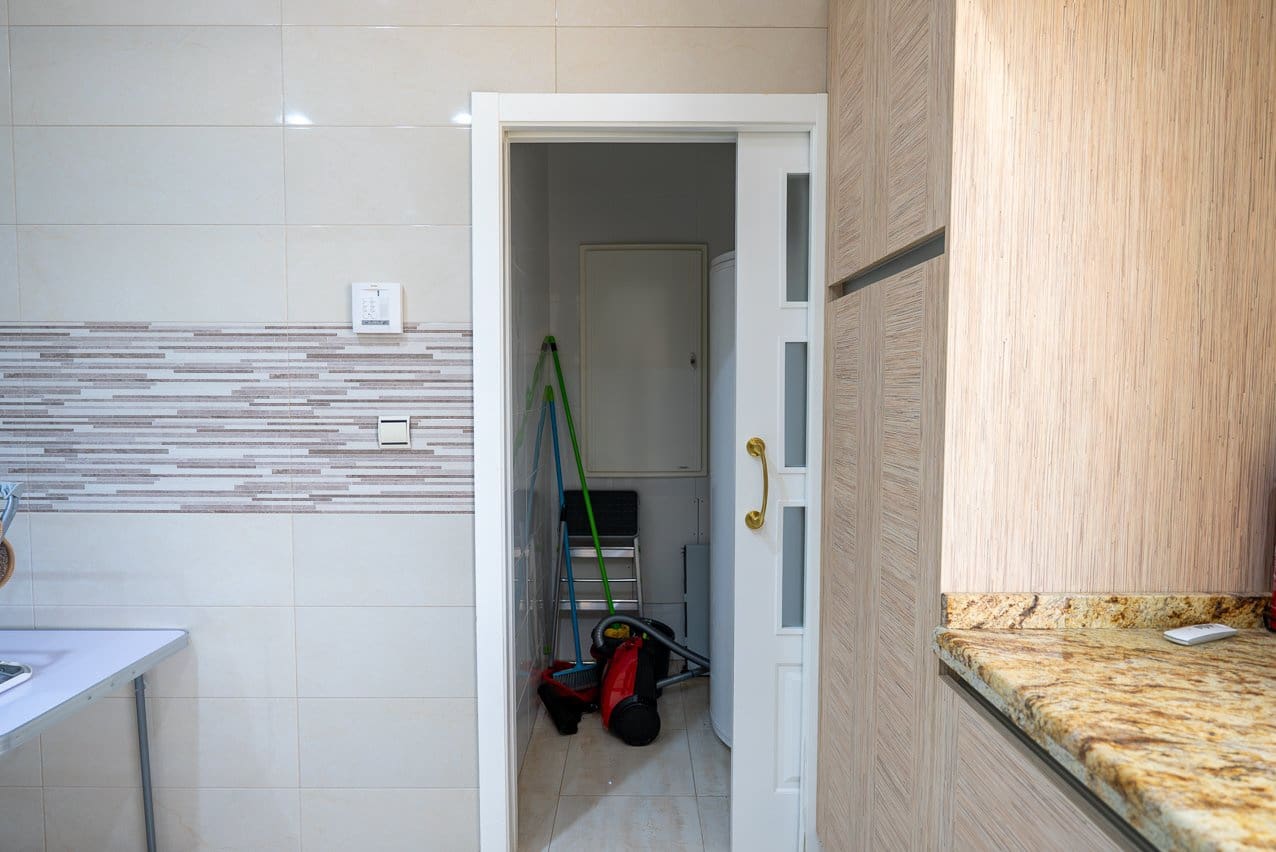 4 sypialnia Willa na sprzedaż w Pinoso z basenem - 650 000 € (Ref: 9758161)