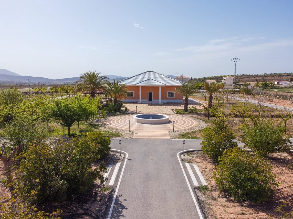 4 sypialnia Willa na sprzedaż w Pinoso z basenem - 650 000 € (Ref: 9758161)