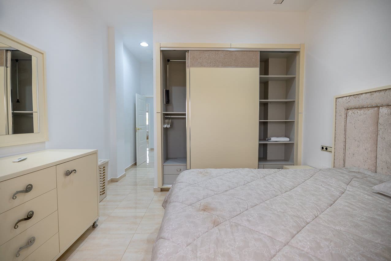 4 sypialnia Willa na sprzedaż w Pinoso z basenem - 650 000 € (Ref: 9758161)