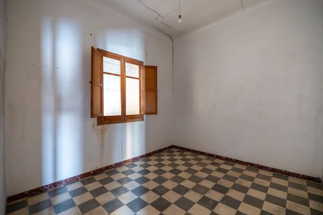 2 bedroom Apartment for sale in Pinoso with pool - € 92,500 (Ref: 9758162)