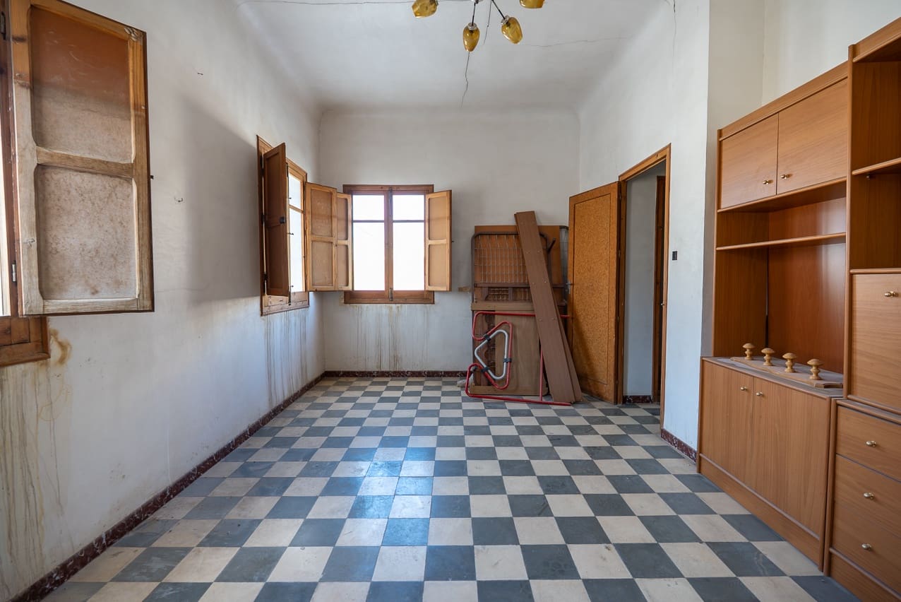 2 bedroom Apartment for sale in Pinoso with pool - € 92,500 (Ref: 9758162)