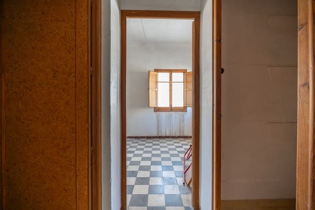 2 bedroom Apartment for sale in Pinoso with pool - € 92,500 (Ref: 9758162)