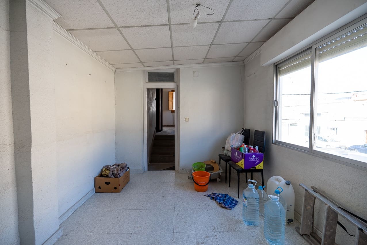 2 bedroom Apartment for sale in Pinoso with pool - € 92,500 (Ref: 9758162)