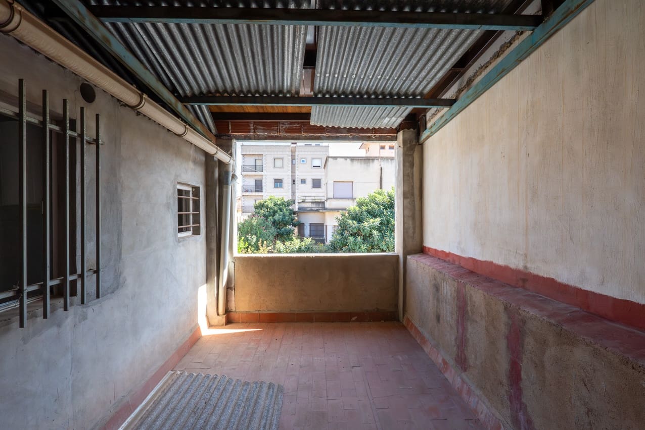 2 bedroom Apartment for sale in Pinoso with pool - € 92,500 (Ref: 9758162)