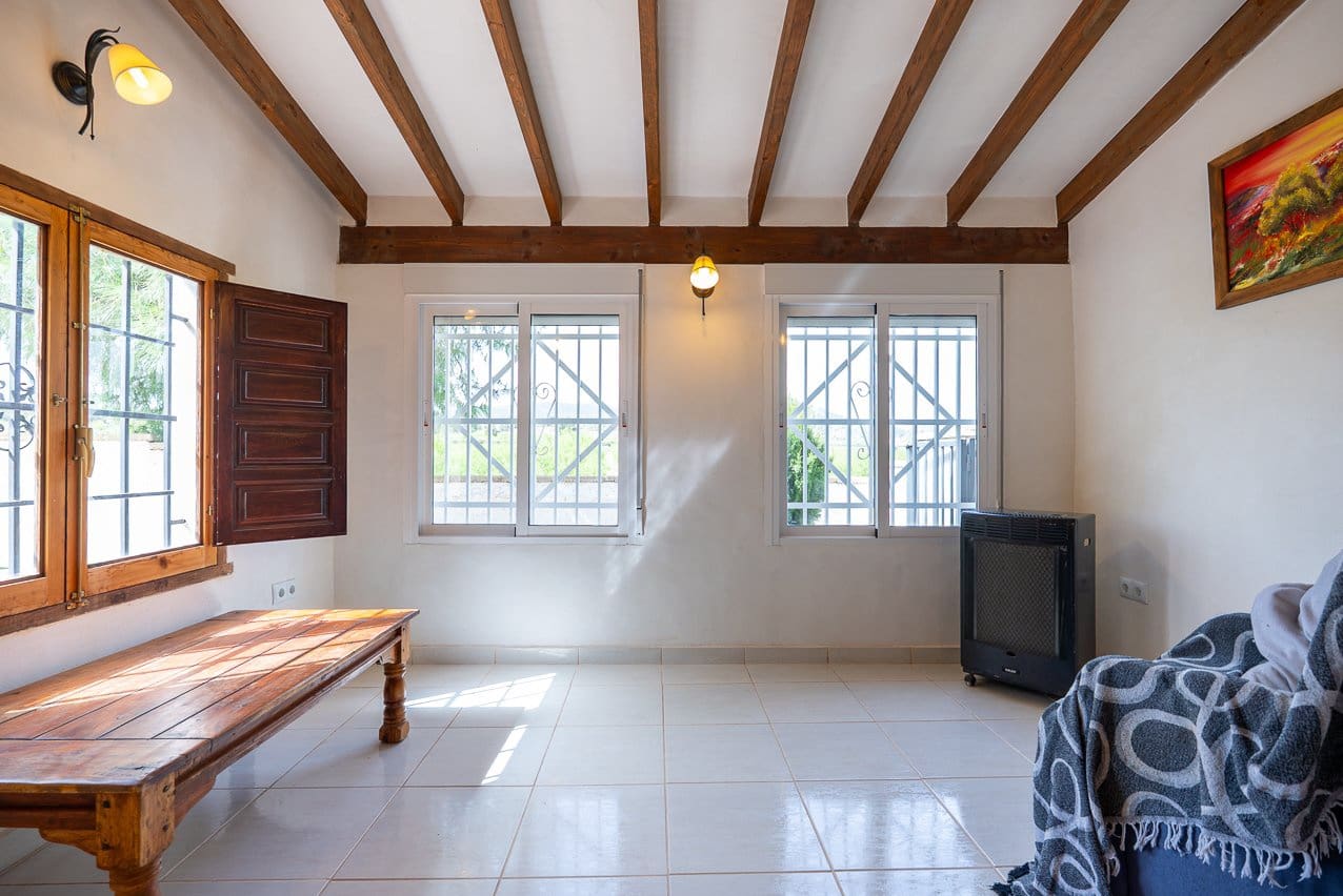 5 soveværelse Finca/Landehus til salg i Raspay med swimmingpool - € 340.000 (Ref: 9782356)