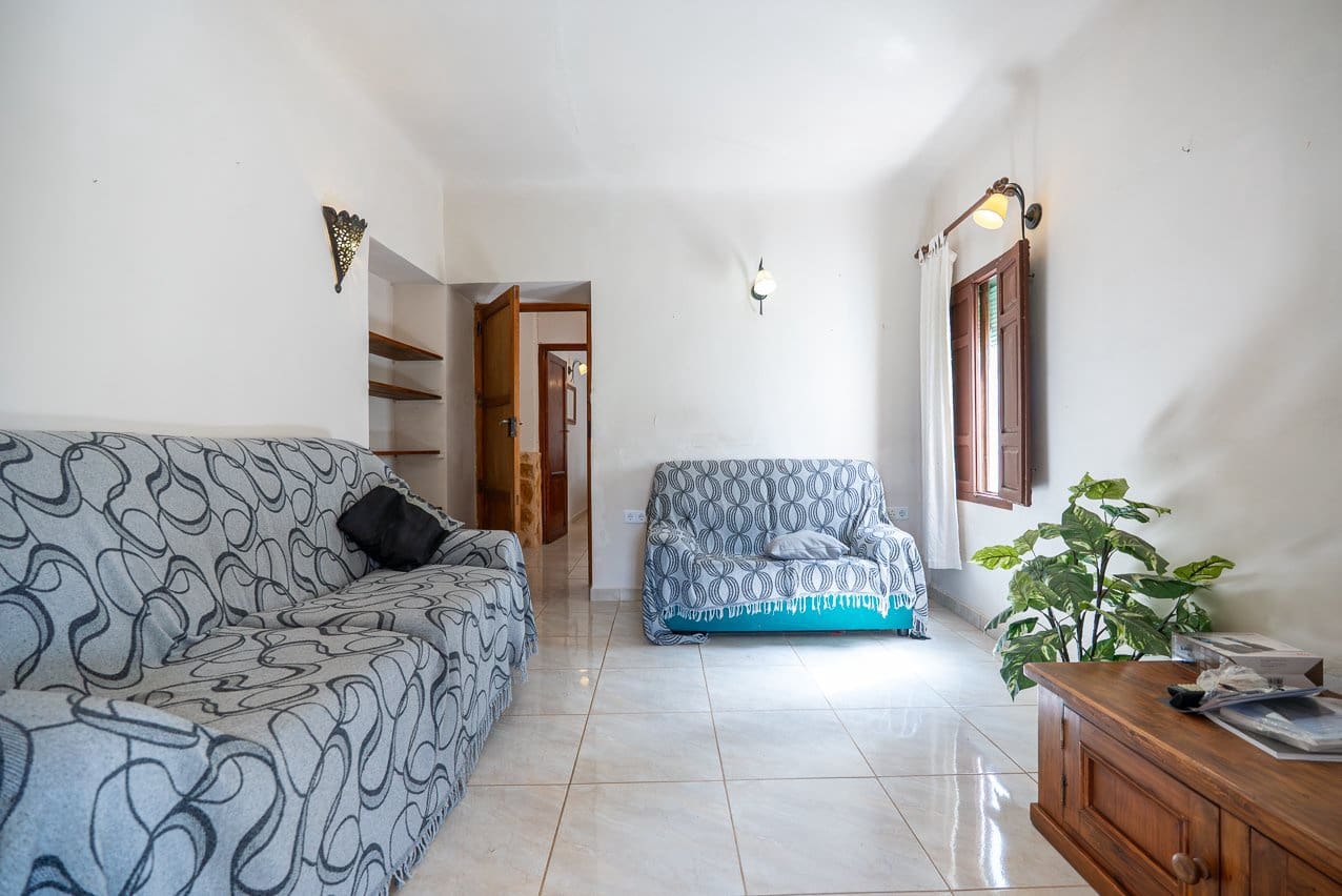 5 soveværelse Finca/Landehus til salg i Raspay med swimmingpool - € 340.000 (Ref: 9782356)