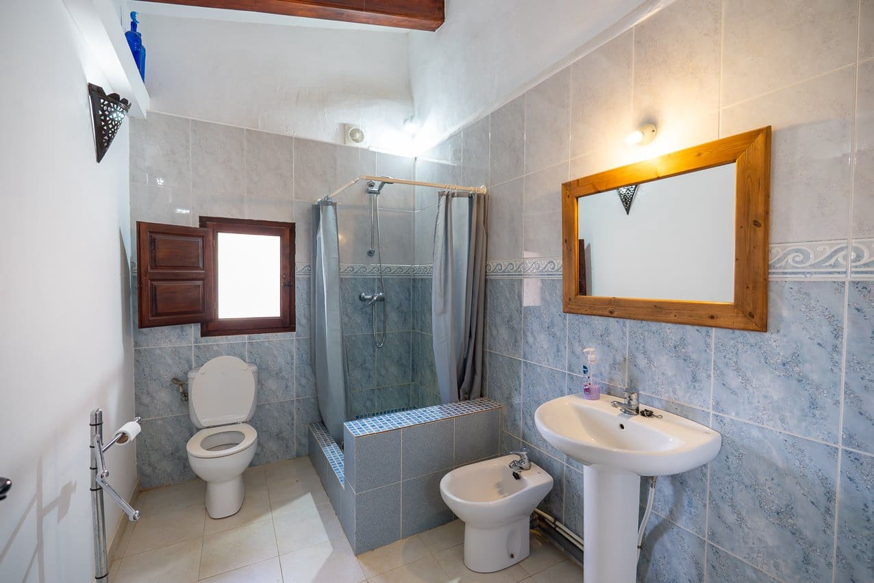 5 soveværelse Finca/Landehus til salg i Raspay med swimmingpool - € 340.000 (Ref: 9782356)