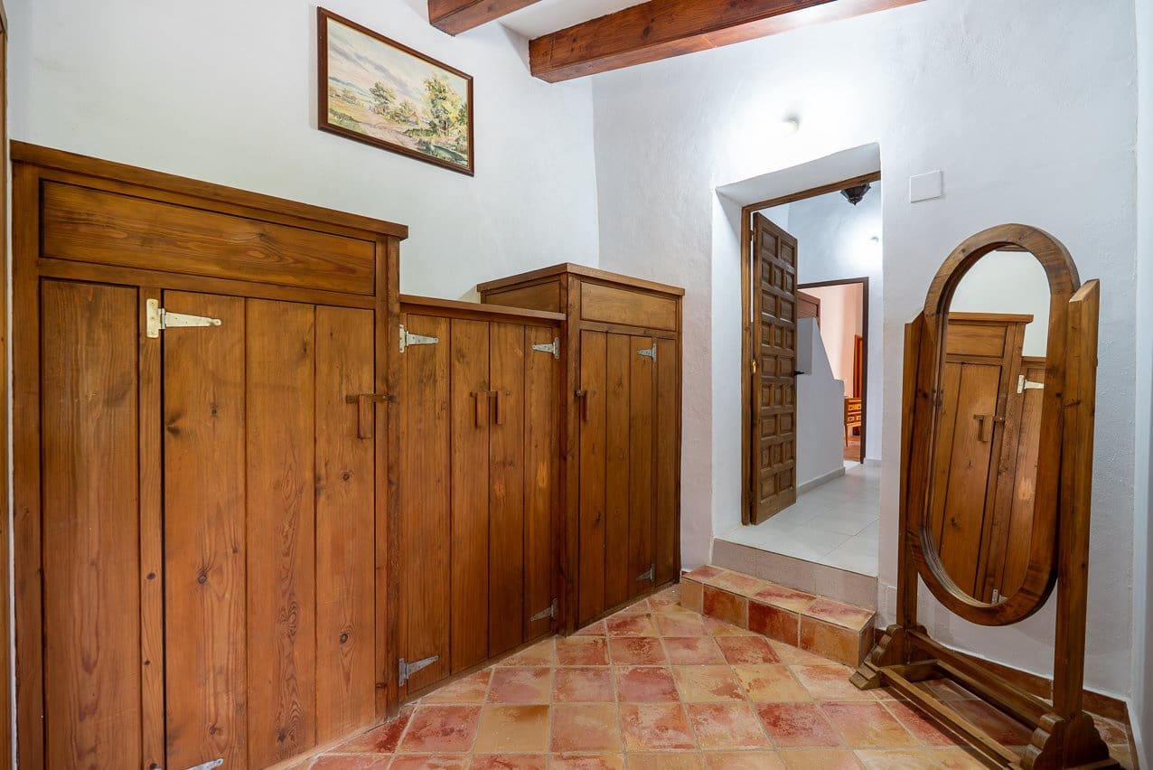 5 soveværelse Finca/Landehus til salg i Raspay med swimmingpool - € 340.000 (Ref: 9782356)