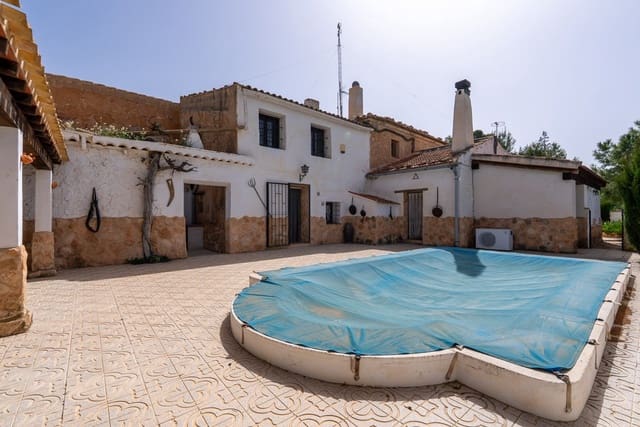 5 soveværelse Finca/Landehus til salg i Raspay, Yecla med swimmingpool - € 340.000 (Ref: 9782356)