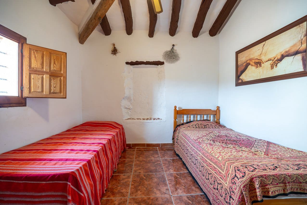 5 soveværelse Finca/Landehus til salg i Raspay med swimmingpool - € 340.000 (Ref: 9782356)