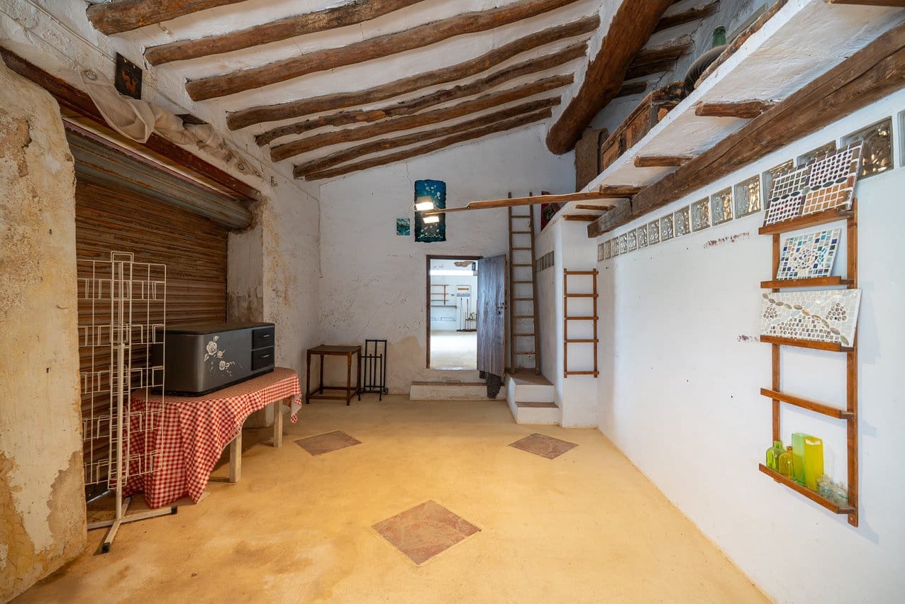 5 soveværelse Finca/Landehus til salg i Raspay med swimmingpool - € 340.000 (Ref: 9782356)